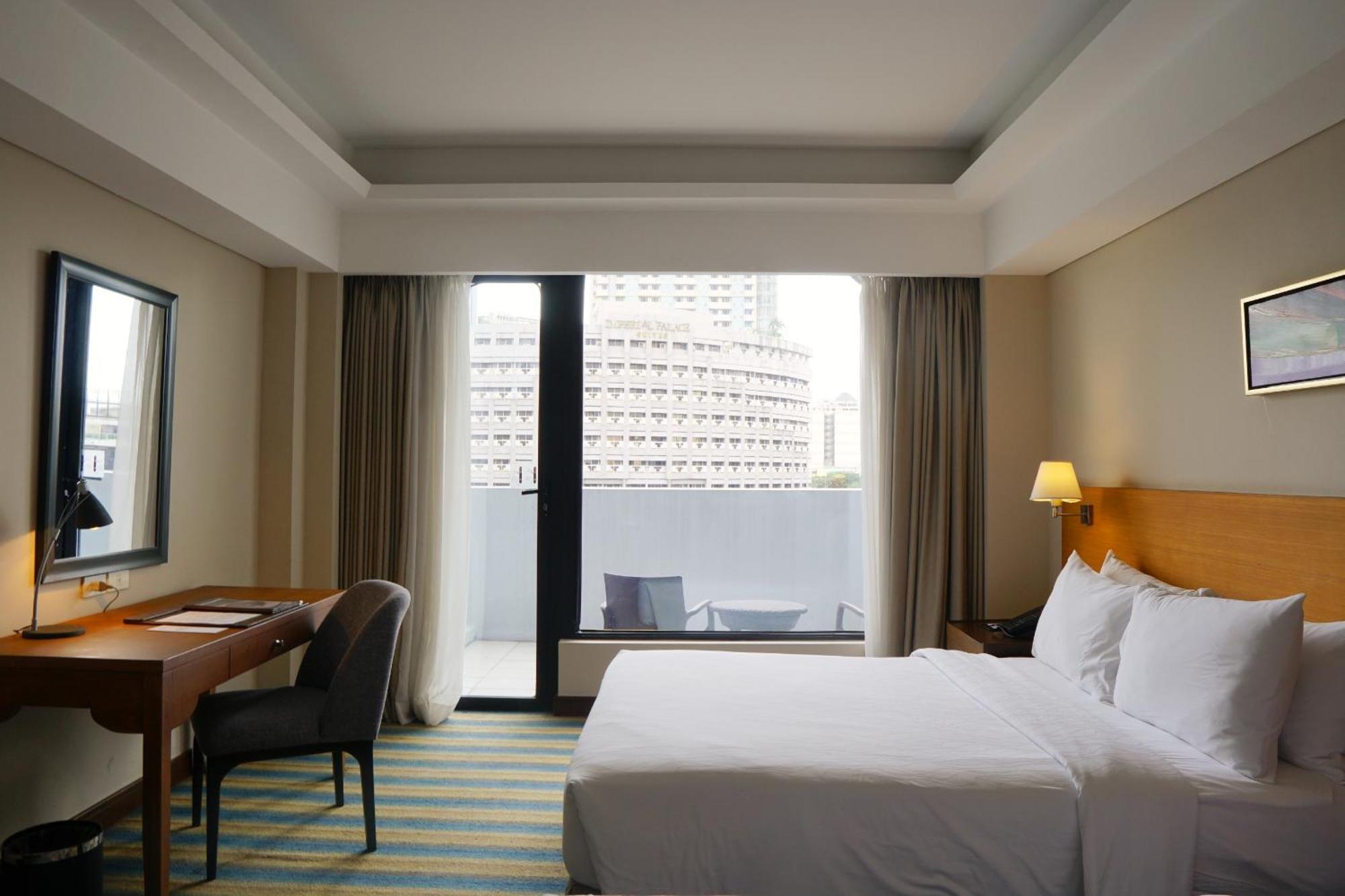 קואזון סיטי Luxent Hotel מראה חיצוני תמונה