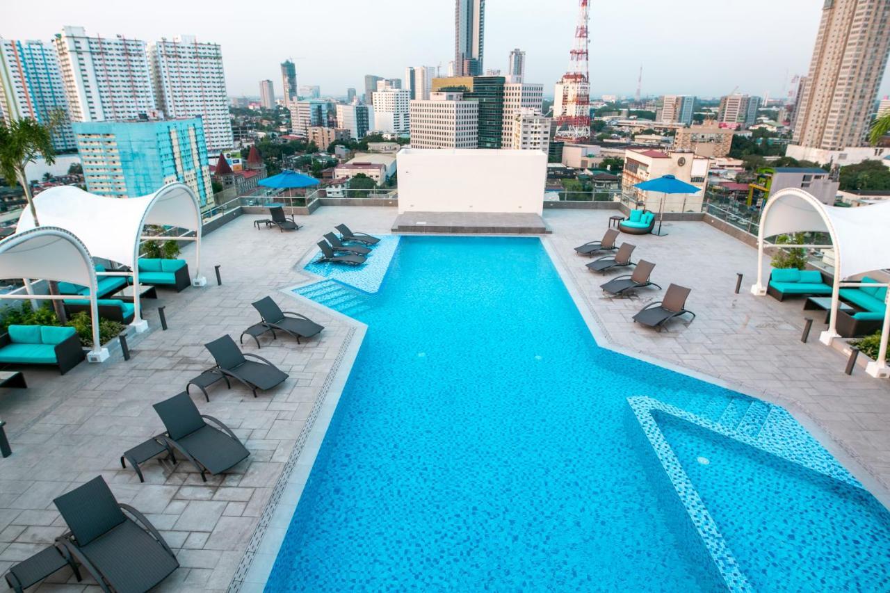 קואזון סיטי Luxent Hotel מראה חיצוני תמונה